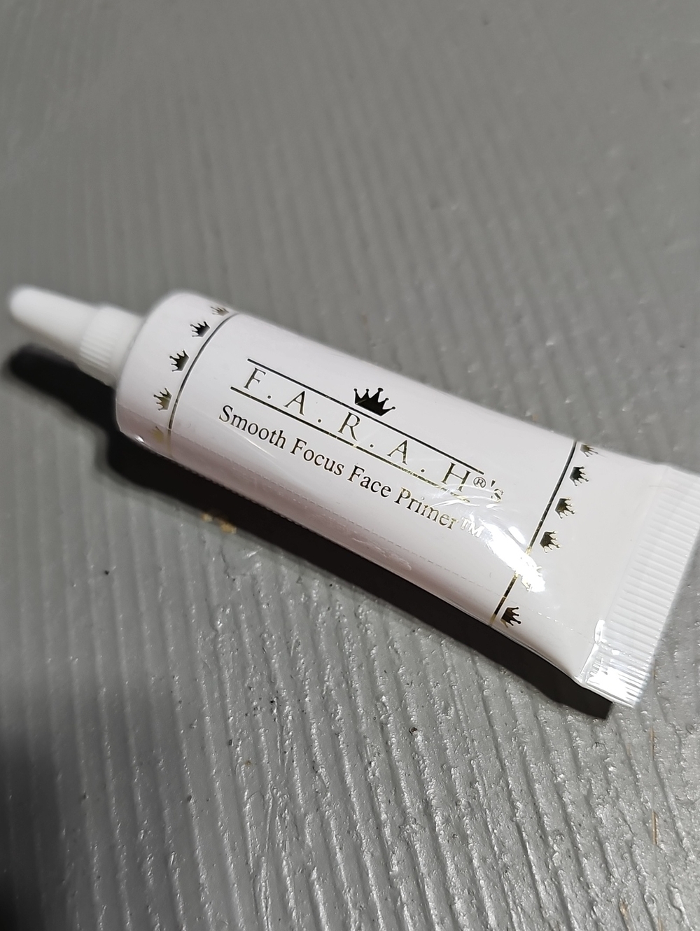 F.A.R.A.H Smooth Focus Face Primer 10 ml / 0.33 fl oz Womens Cosmetics Vegan